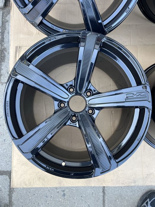 Felgi OZ Racing Montecarlo 5x130 20” ET 59