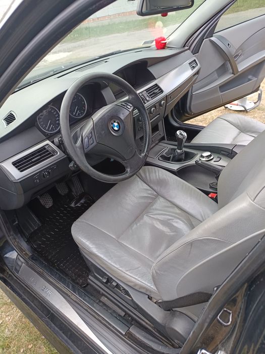 BMW 520 samochód