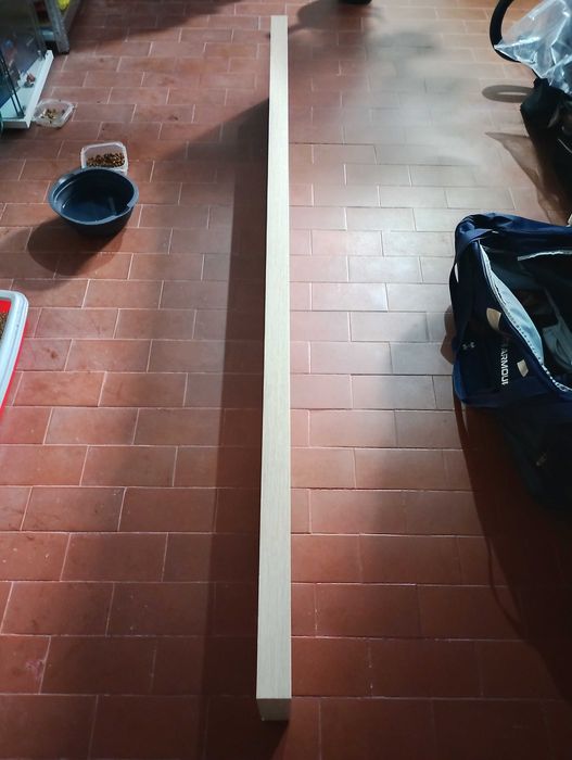 Porta madeira .bom estado