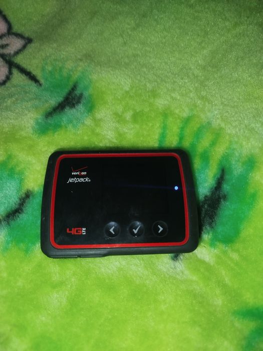 Срочно! Продам 3G/4G Wi-Fi роутер Novatel MiFi 6620L