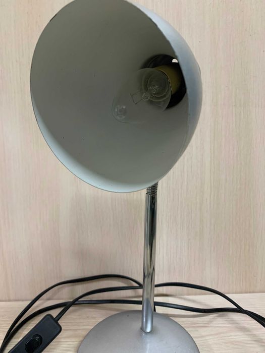 Лампи настільні від 220В