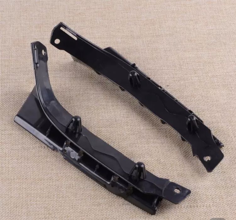 Крепление бампера, кронштейн бампера bmw x5 e53 , направляющая bmw e53