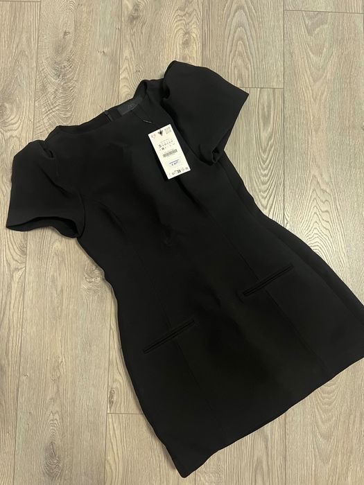 Жіноче плаття ZARA