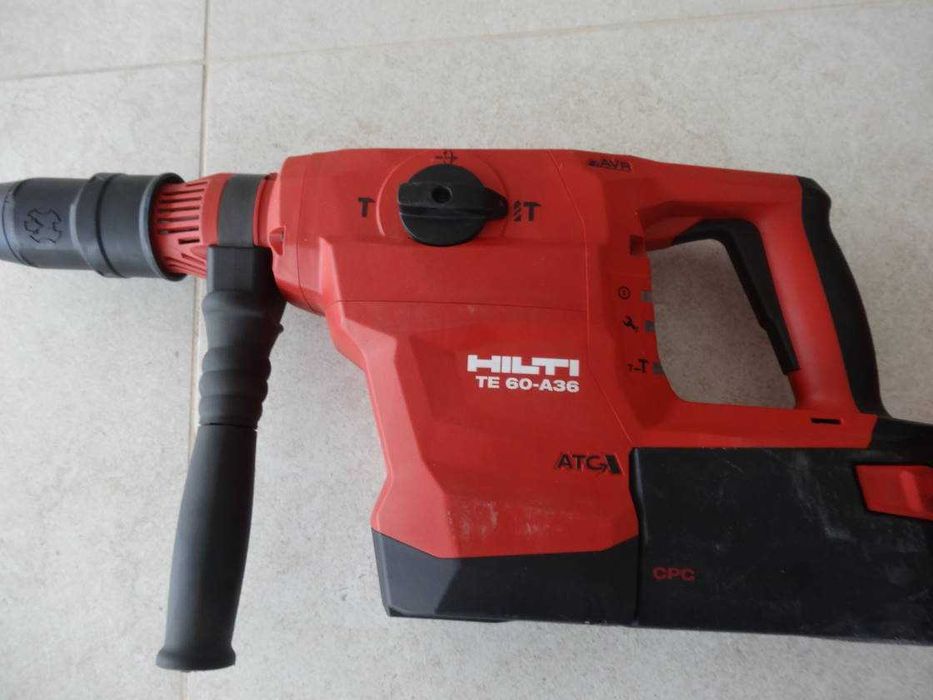 Martelo demolidor Hilti TE 60-A36 ATC / AVR - Como novo