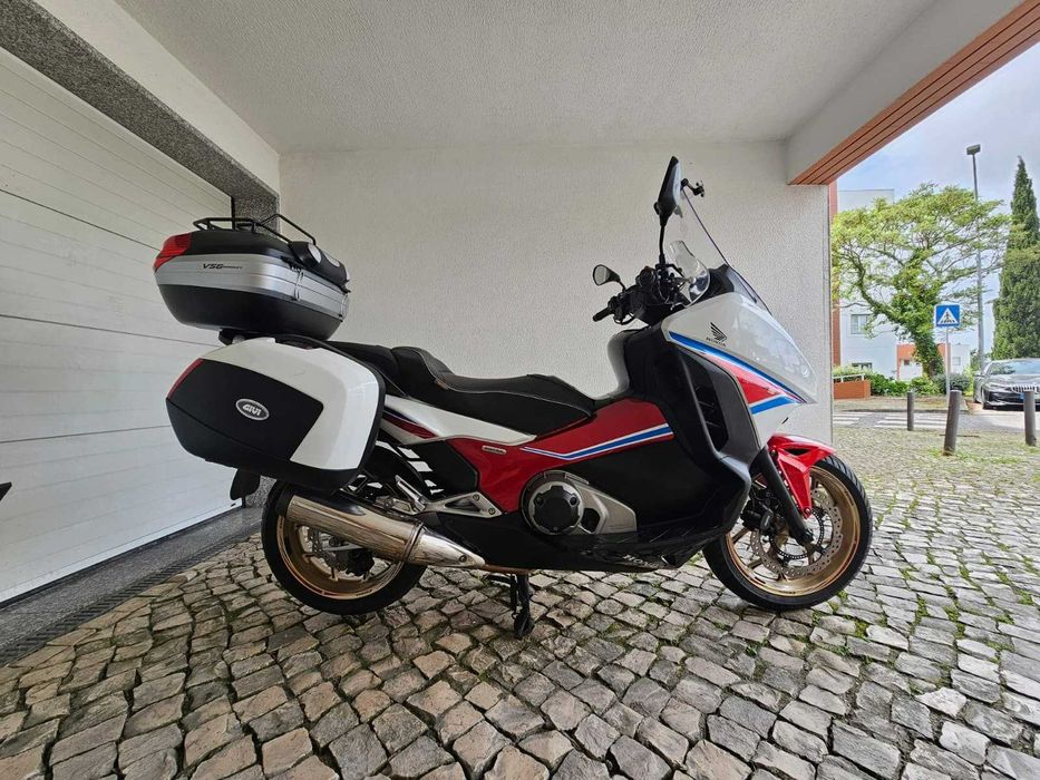 Honda Integra 750 Sport DCT Tricolor malas laterias top case de 56 litros punhos aquecidos com Garantia