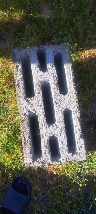 Sprzedam pustak żużlowy