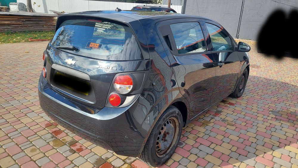 бампер двері  кришка  фонар кпп четверть chevrolet aveo t300 розбірка