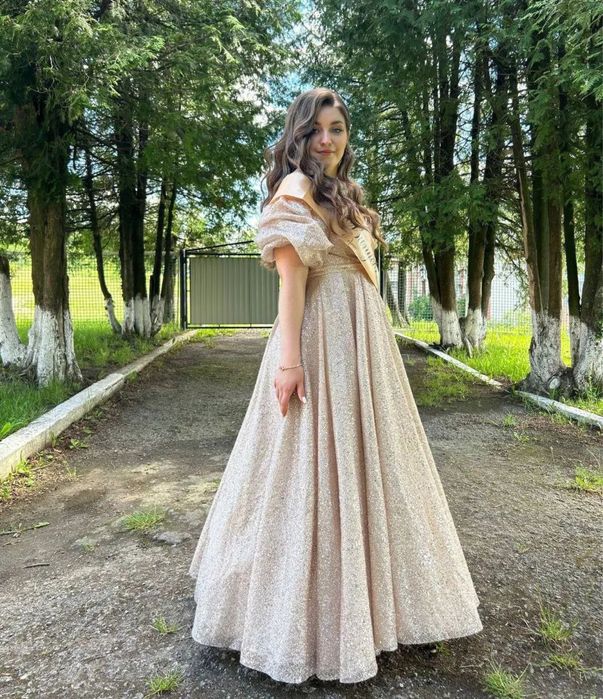 Продам плаття