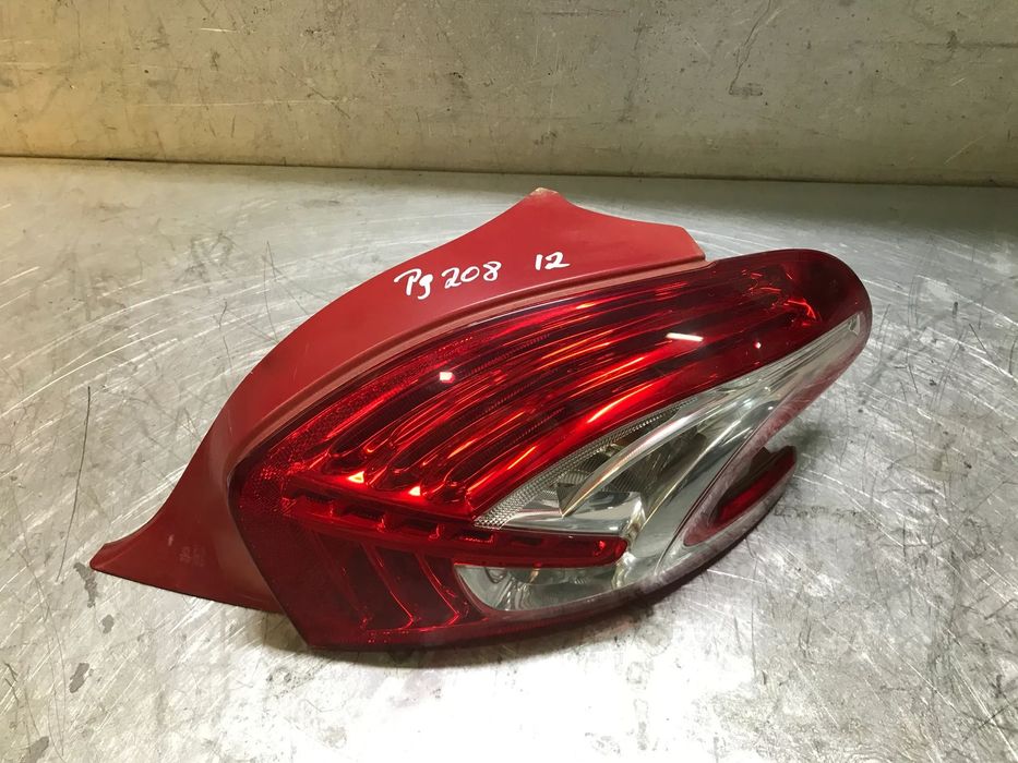FAROLIM TRAS PEUGEOT 208 I - ESQUERDO / DIREITO