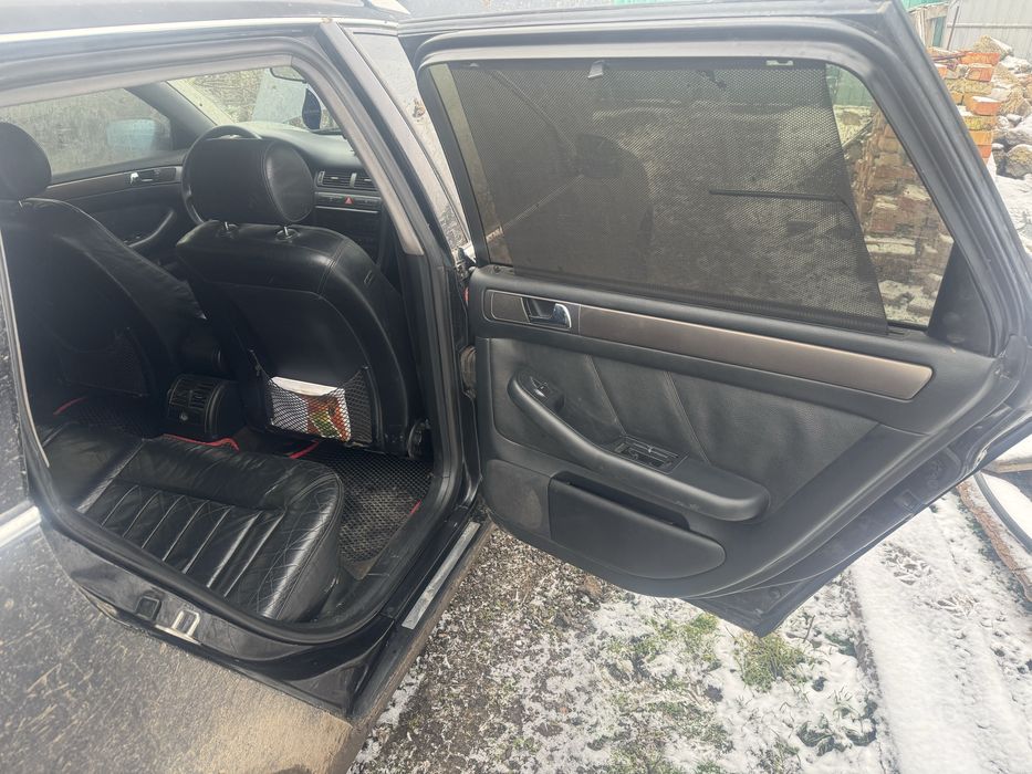 Продам Ауді та запасний кузов до неї