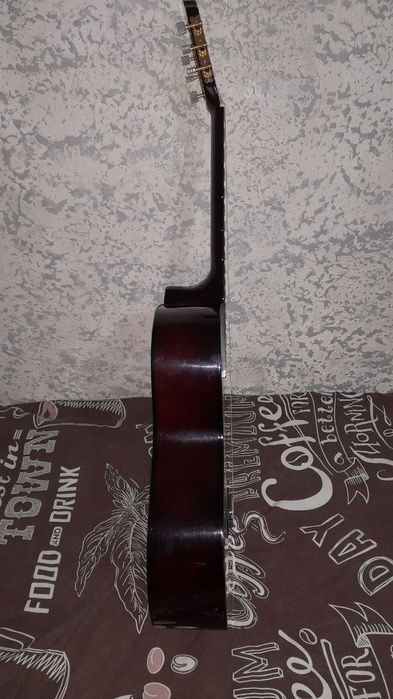 Гитара классическая Maxtone CGC390N б/у