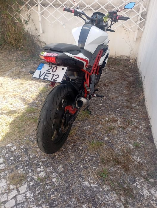 Benelli  125 CC leia o anúncio