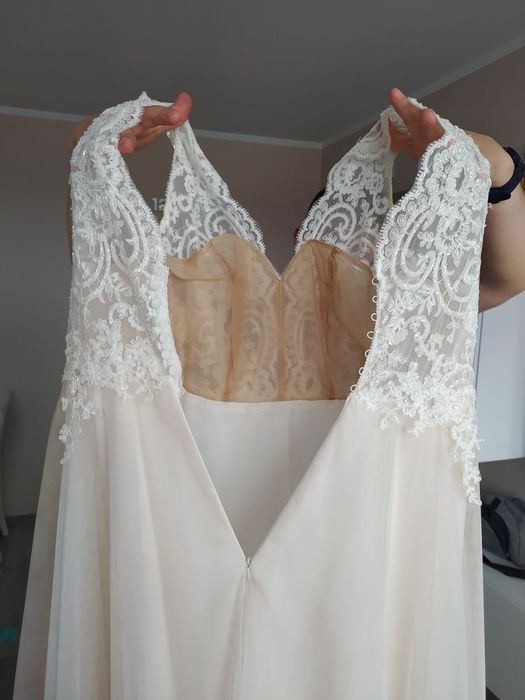 Suknia Ślubna Plus Size