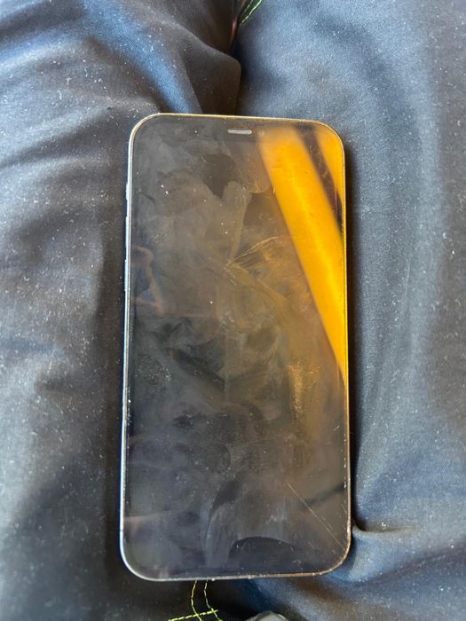 Iphone 12 pro kupiony za 1800