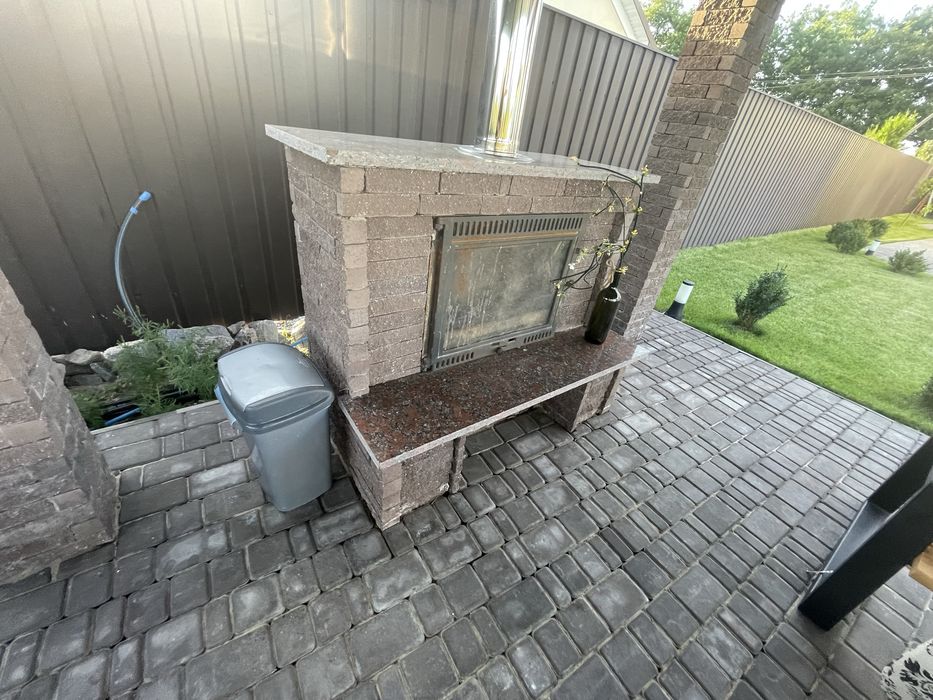 Гарний, Сучасний, добротний  будинок з басейном