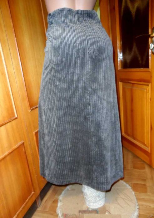 Длинная вельветовая юбка Inlove S с разрезом макси в пол в идеале