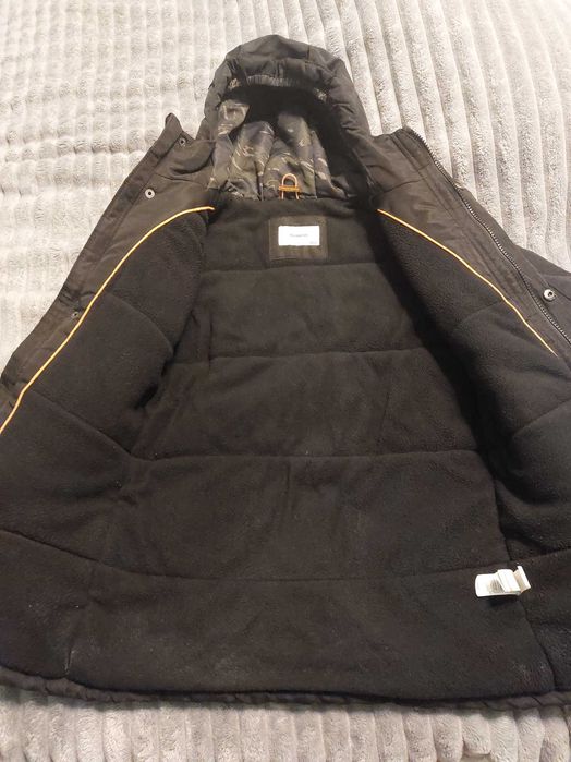 Chłopięca kurtka zimowa 134 Reserved