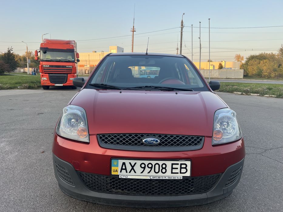 Ford Fiesta 1.4, бензин