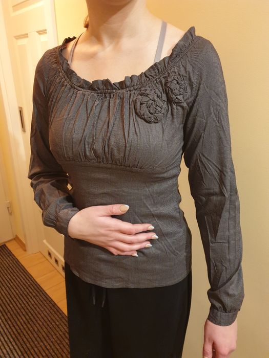 Szara bluzeczka w prążki