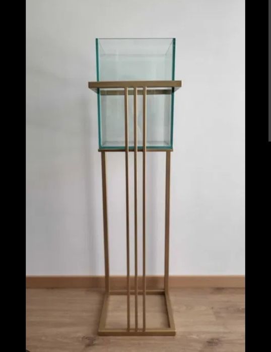 Vendo floreira em inox