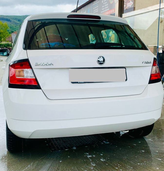 Skoda fabia  автомобіль