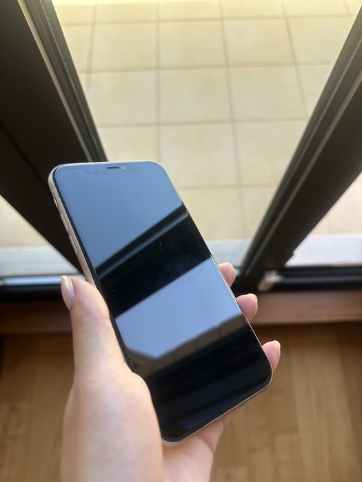 Iphone 11 branco otimo estado