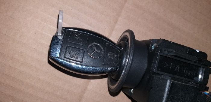 Stacyjka kluczyk Mercedes CLK W 208