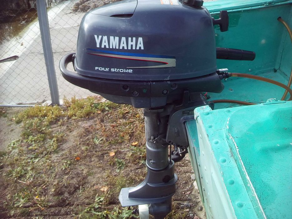 Двигун для човна Ямаха 4 / Yamaha 4 / Лодочный мотор