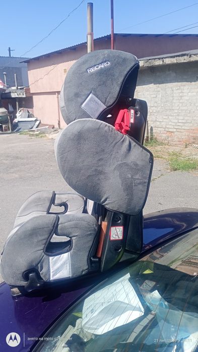 Продам дитяче автокрісла Recaro