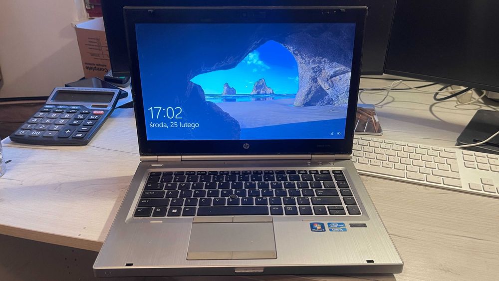 Aluminiowy laptop Biznesowy  Hp elitebook 8470p  + stacja dokująca