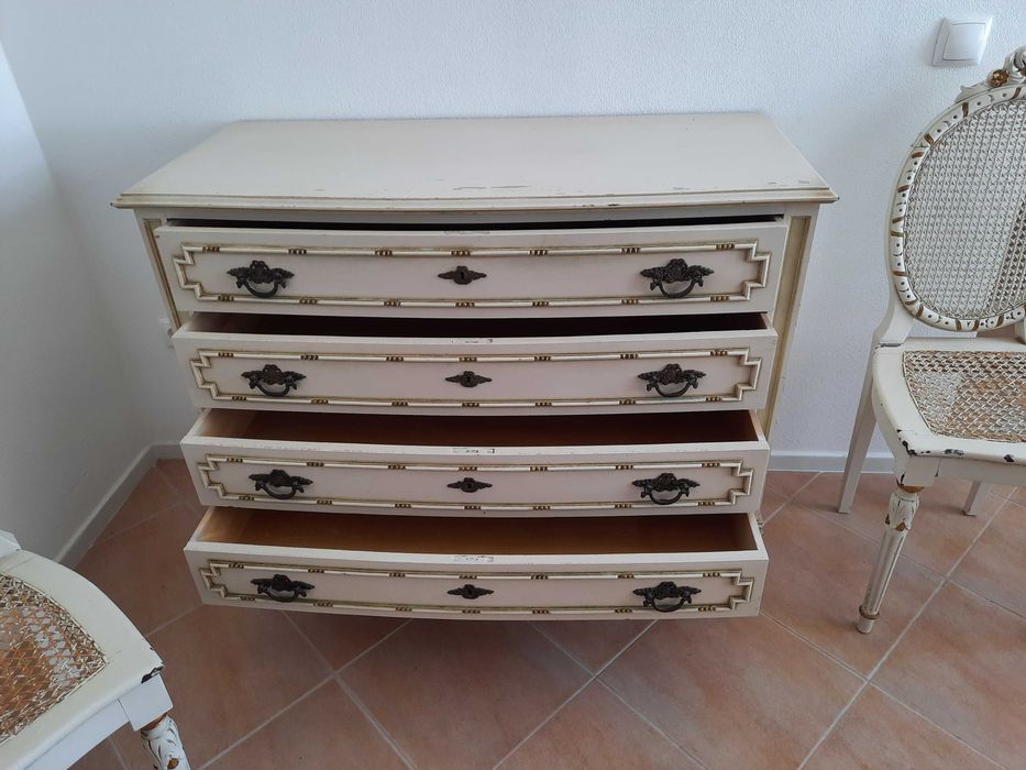 Armário / cómoda mais duas cadeiras - estilo vintage / antigo