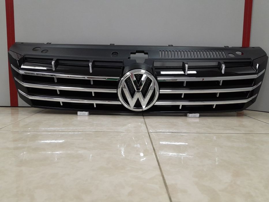 VW Passat B7 SEL USA Решітка радіатора Оригінал