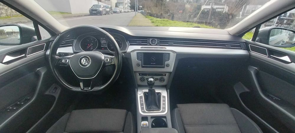 Volkswagen Passat 1.6 Tdi Confortline