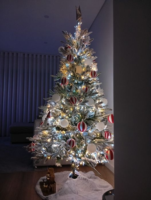 Árvore de Natal (180 cm)