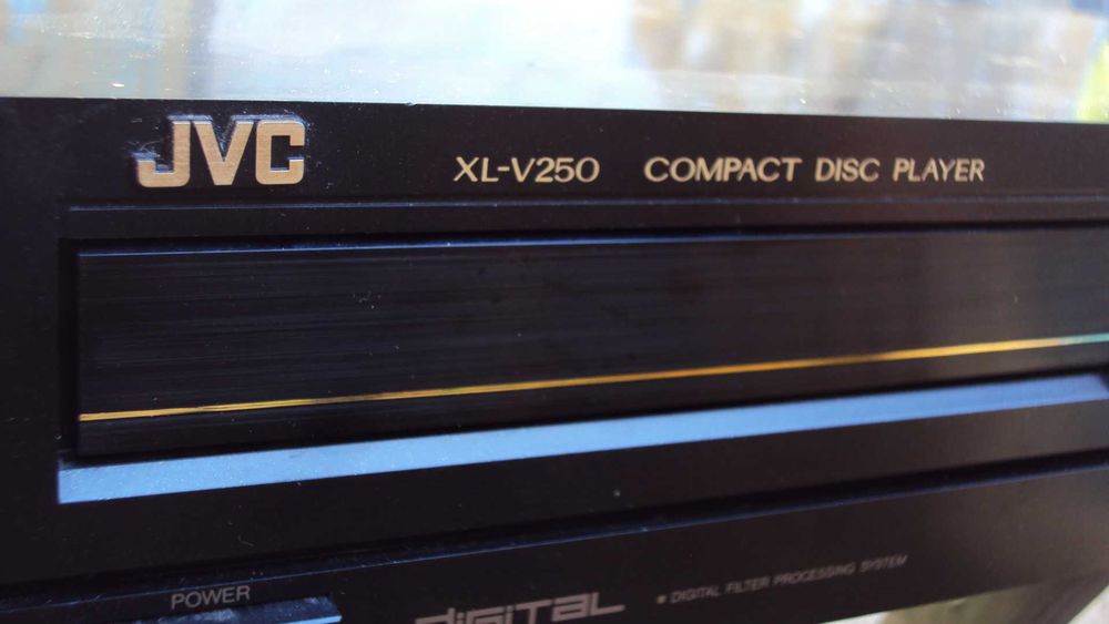 JVC XL-V250 compact disc player  с Германии