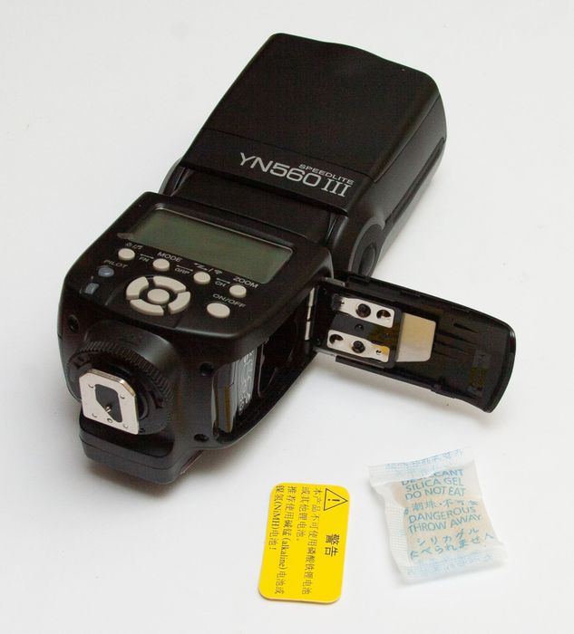Спалах Yongnuo YN560 III для Canon Nikon Sony