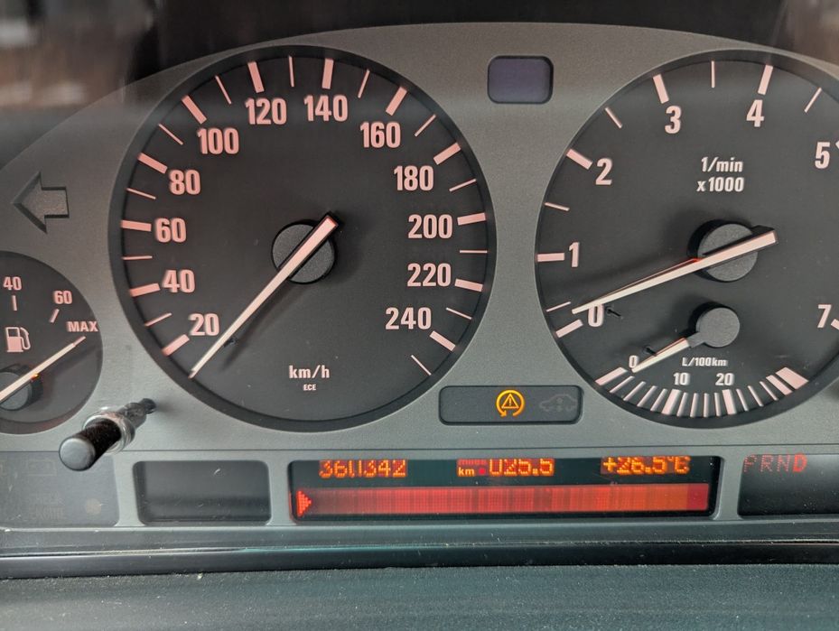 Продам БМВ е38 в не плохом состоянии