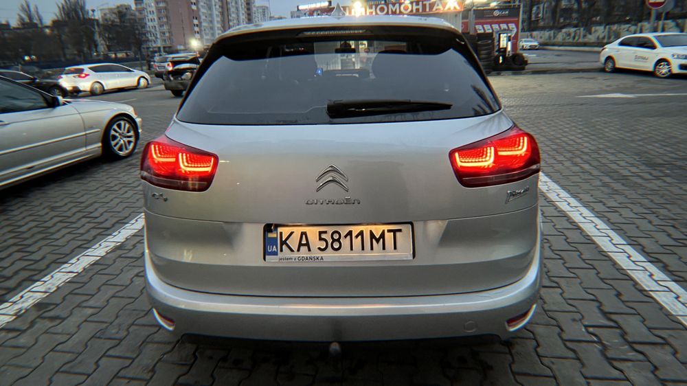 Автомобіль Citroen C4 Picasso
