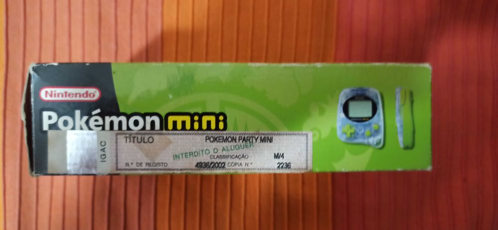 Consola Pokémon Mini + Jogo "Pokémon Party Mini"