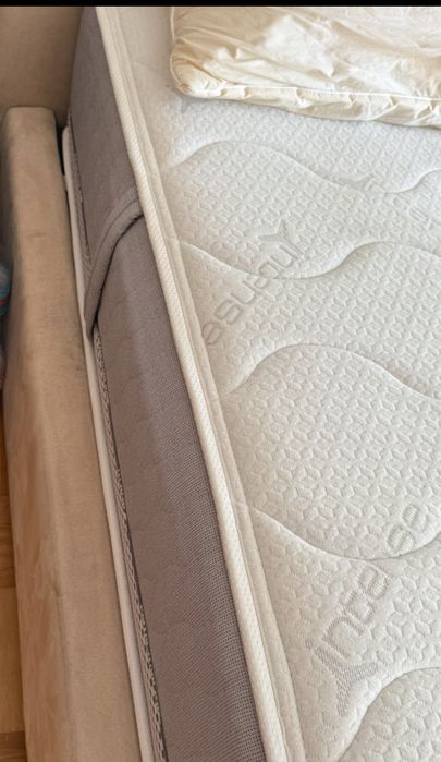 Продам матрас 160х200 б/у в отличном состоянии Венетто