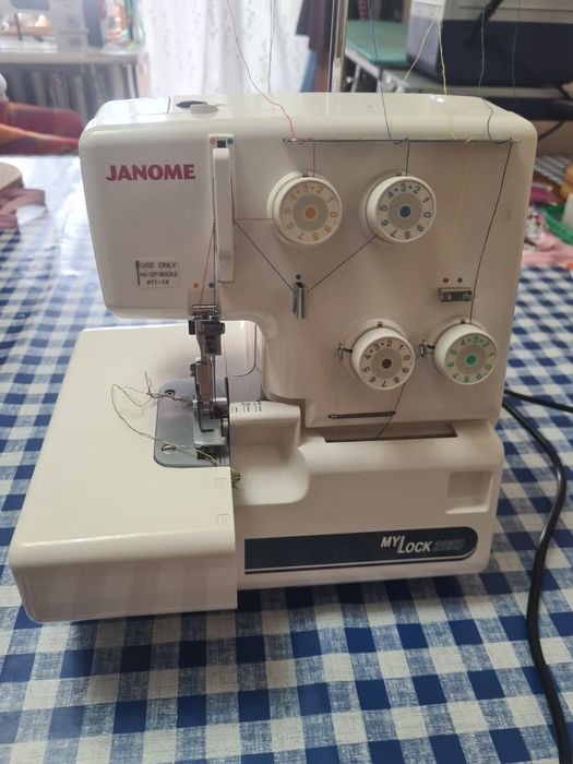 Оверлок Janome MyLock 205D