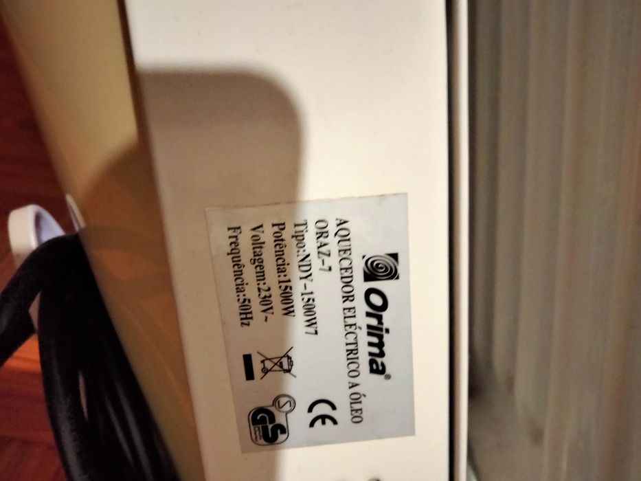 Aquecedor elétrico a óleo 1500 W