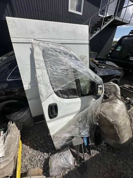 Двері Пежо Боксер