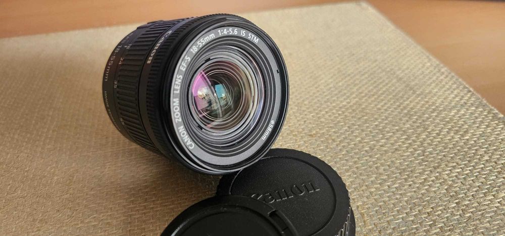 Objectiva Canon EF-S 18-55mm f/4-5.6 IS STM