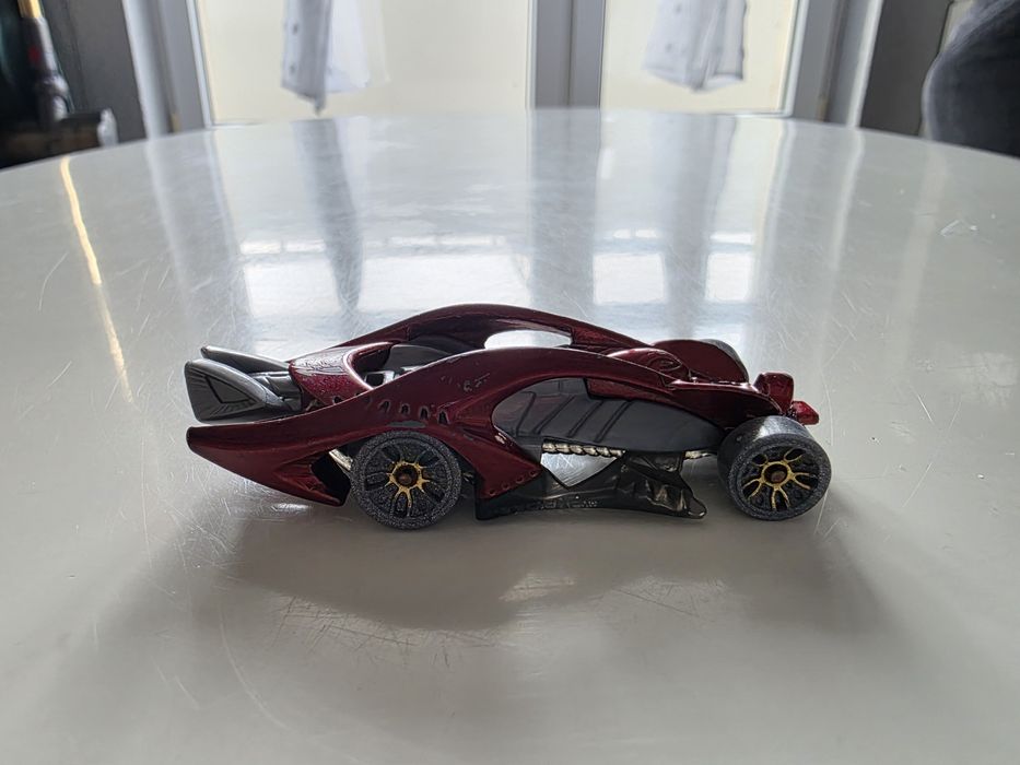 Hot Wheels i-Believe.