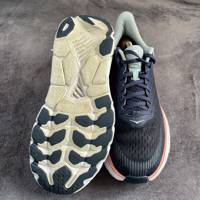 Чоловічі кросівки Hoka clifton 7. P. 40.