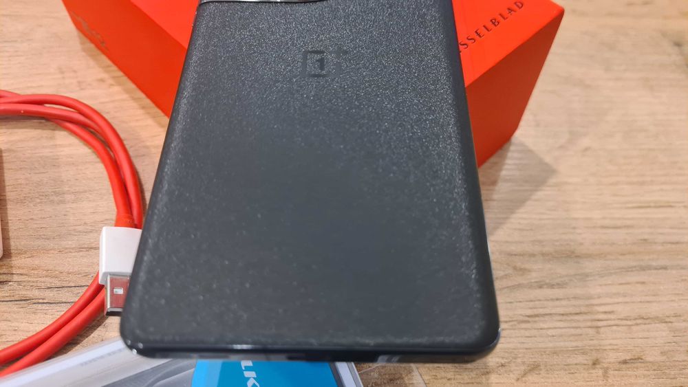 OnePlus 12 12/256 czarny + etui