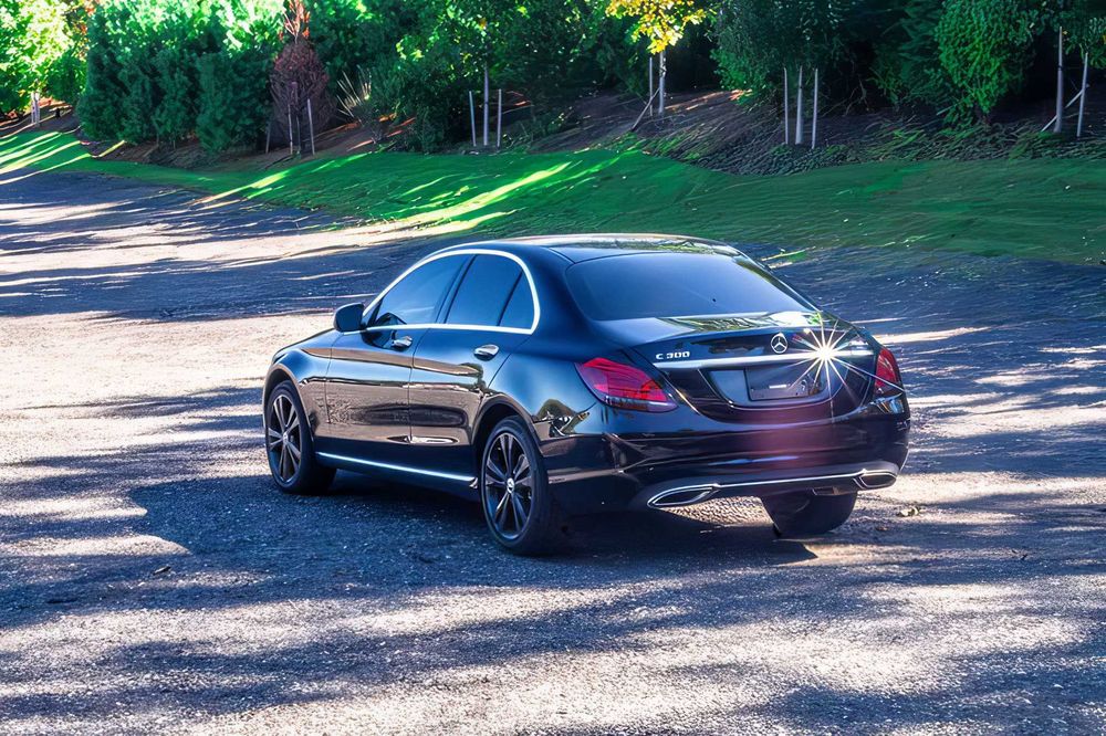 Mercedes-Benz C-Class      2021