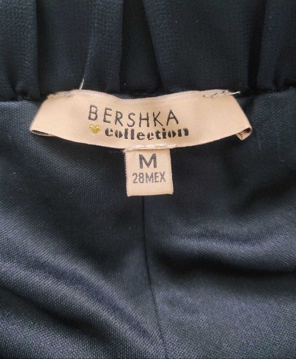 Spódniczka asymetryczna BERSHKA granatowa rozmiar M 38