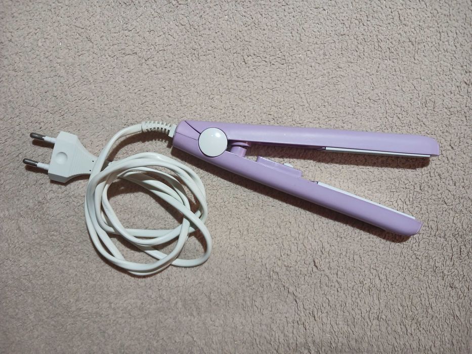Випрамляч для волосся дорожній. Мініпраска Щипці для волосся.